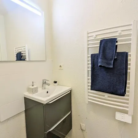 Au Calme Proche Centre Et Gare *