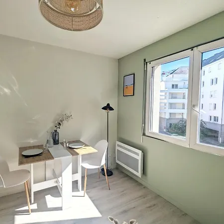 Au Calme Proche Centre Et Gare 南特