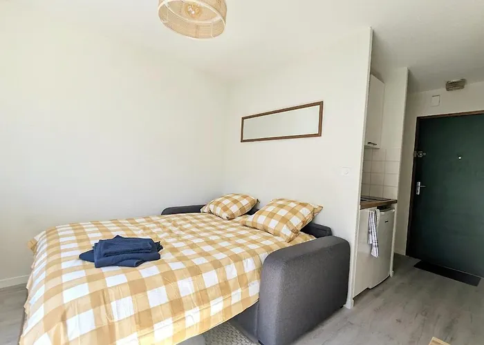 Au Calme Proche Centre Et Gare *