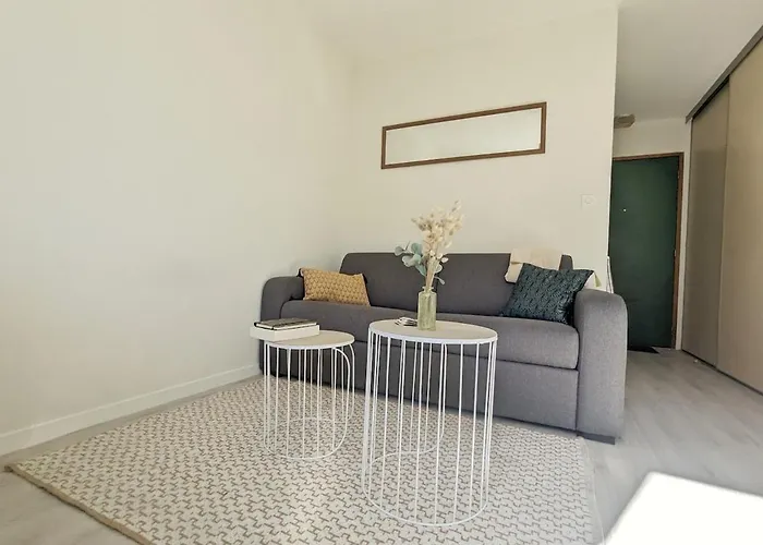 Au Calme Proche Centre Et Gare