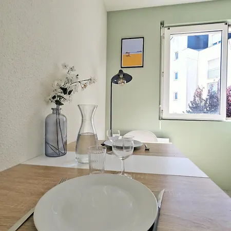 Au Calme Proche Centre Et Gare